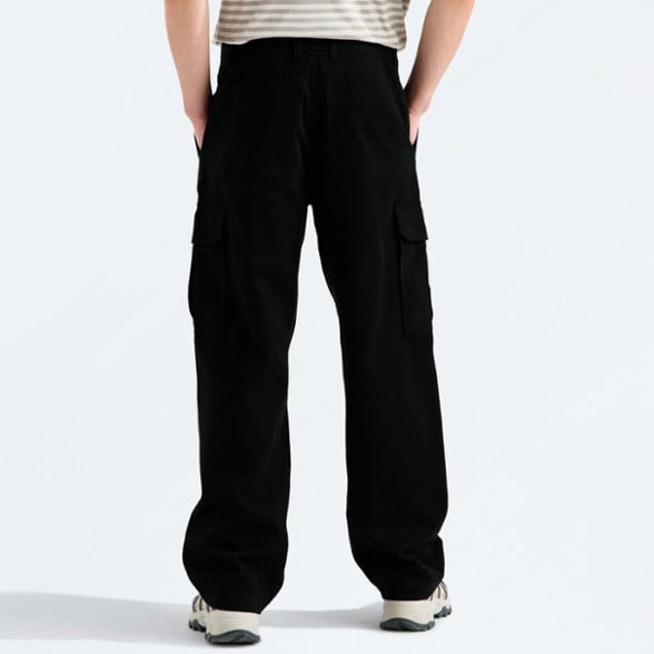 On Body Image of color Tnf Black