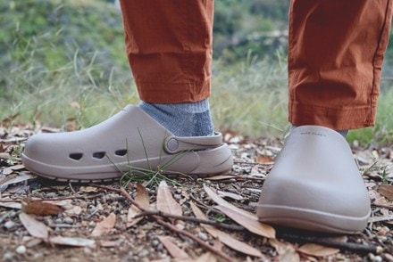ALES GREY Rodeo Drive Slip-on Shoes 9