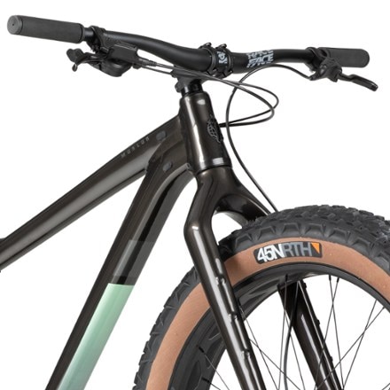 Salsa Mukluk Deore 11 Fat-Tire Mountain Bike 5