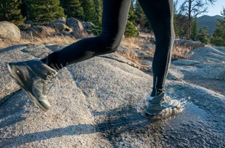Altra Lone Peak ALL-WTHR Mid Hiking Boots - Women's 6