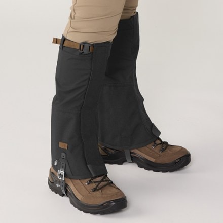 REI Co-op Traverse Gaiters 1