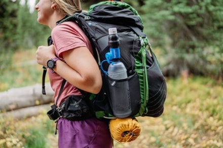 Location Image for Squeeze Water Filtration System with Cnoc Premium 1-Liter Bottle