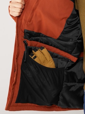 Fjallraven Nuuk Insulated Parka - Men's 8