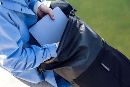 Location Image for Vario Lite Pannier - 22L - Single