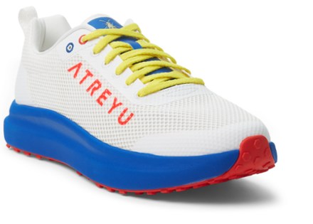 Daily Trainer Road-Running Shoes [3/4 view (Team)]
