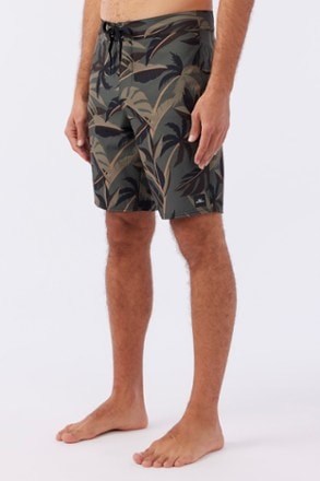 O'Neill Hyperfreak Heat Tropical Camo 20" Board Shorts - Men's 3