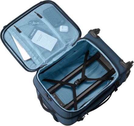 Eagle Creek Gear Warrior XE 4-Wheel Carry-On Luggage 3