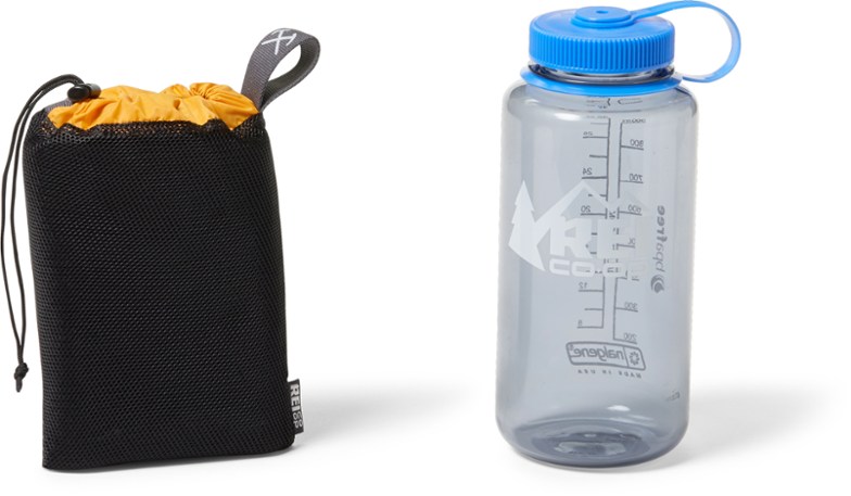 3 Liter, 32 fl. oz. bottle not included