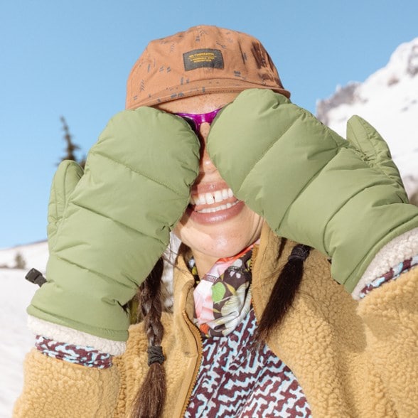 Location Image for Norseland Down Mittens
