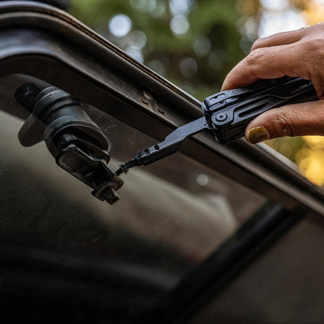 Location Image for Stakeout Drive Multi-Tool