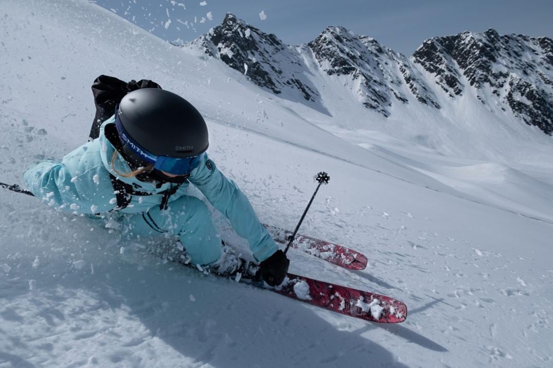 Location Image for Method Mips Round Contour Snow Helmet