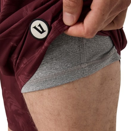 Vuori Kore Lined Shorts - Men's 7" Inseam 6