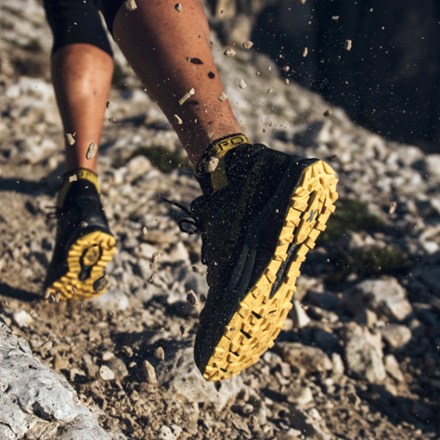 La Sportiva Karacal Trail-Running Shoes - Men's 6