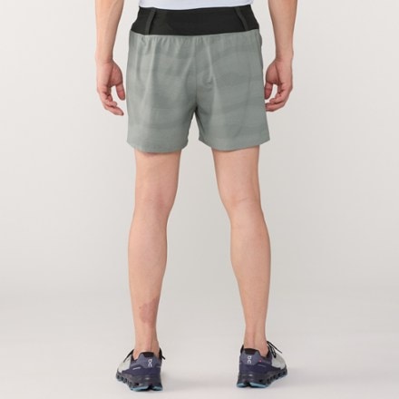On Trail 5" Shorts - Men's 2