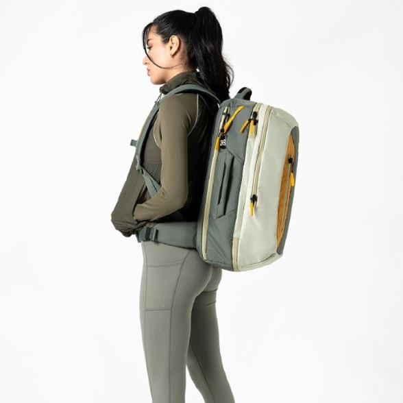 On Body Image of color Cactus