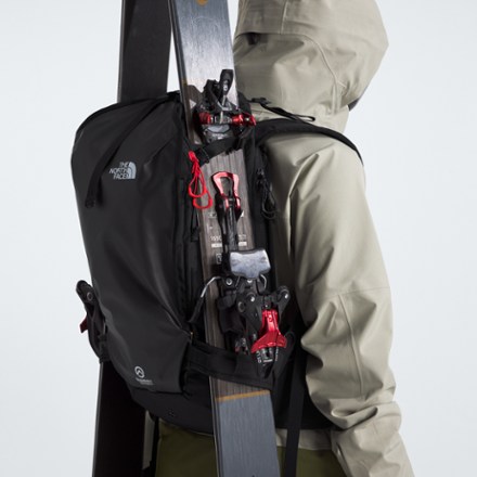 The North Face Snomad 23 Snow Pack 7