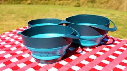 Adventure Ready Flat Pack Collapsible Bowls & Strainer Set 3