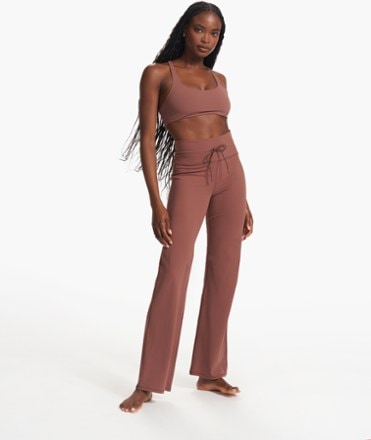 Vuori Daily Wideleg Pants - Women's 7