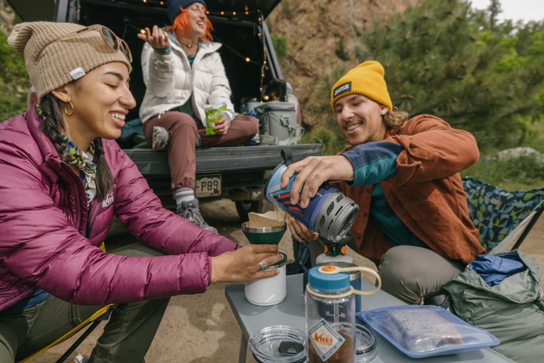 Location Image for 650 Down Jacket - Women's