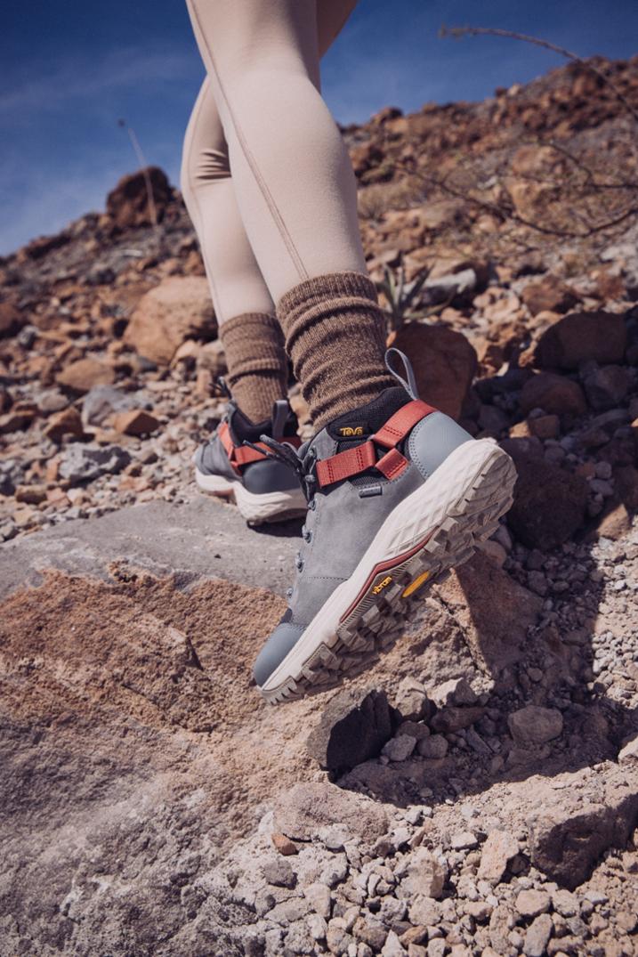 Location Image for Grandview GTX Mid Hiking Shoes - Women's