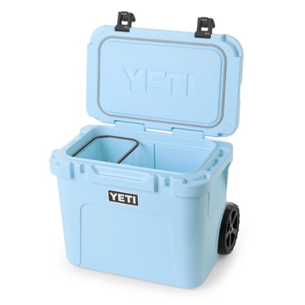 YETI Roadie 32 Wheeled Cooler 5
