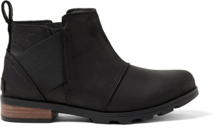 water resistant chelsea boots womens