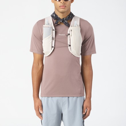 Salomon GRVL Skin 4 Hydration Vest 2