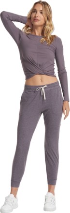 Vuori Cove Twist Long-Sleeve T-Shirt - Women's 3