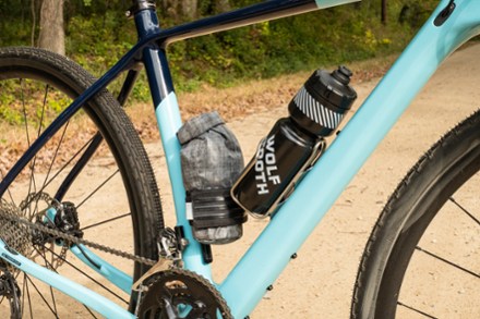 Wolf Tooth Components TekLite Roll-Top Bag with Mounting Plate - 1 Liter 3