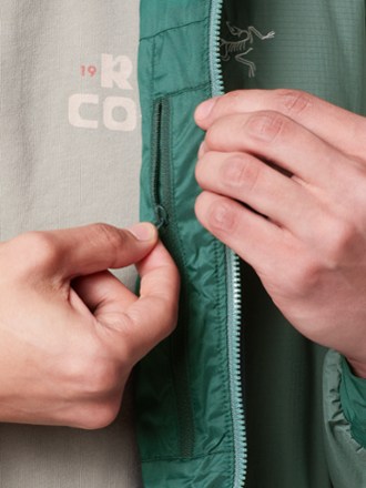 Arc'teryx Atom Heavyweight Insulated Hoodie - Men's 4