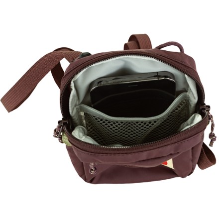 Fjallraven High Coast Pocket Sling Bag 4