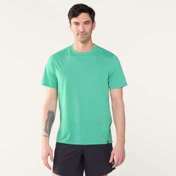 Model info: Height: 6' 2" | Waist: 32" | Wearing size: M