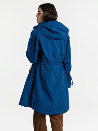 Lole Piper Oversized Rain Jacket - Women's 1