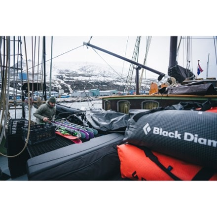 Black Diamond Mission 100 L Duffel Bag 7