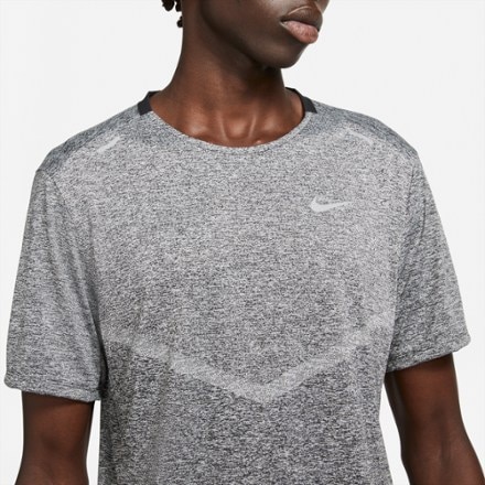 Nike Dri-FIT Rise 365 Running Top - Men's 4