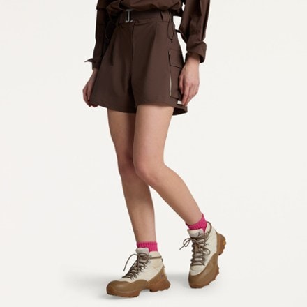 SENIQ Trailmix Cargo Shorts - Women's 0