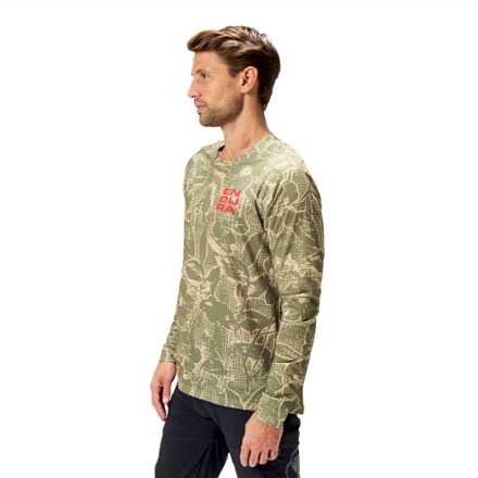 Endura LTD Grid Floral Printed Long-Sleeve Bike T-Shirt - Men's 1