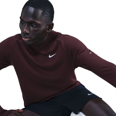 Nike Stride Waffle Crew Shirt - Men's 5