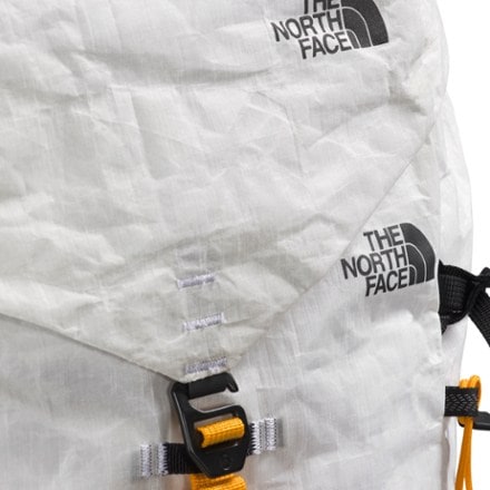 The North Face Summit AMK 40 Pack 6