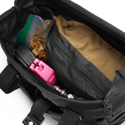 Chrome Doubletrack Handlebar Sling Bag 4