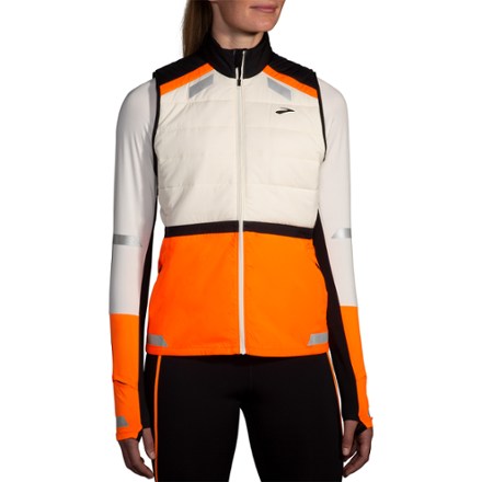 Brooks Run Visible Insulated Vest 2.0 - Women's 1