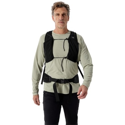 Arc'teryx Aerios 35 Pack 4