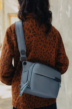 Peak Design Everyday Sling Bag 7