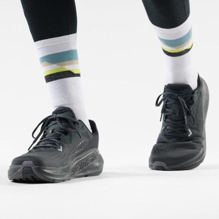 Smartwool Cold Weather Targeted Cushion Horizons Crew Socks - Men's 1