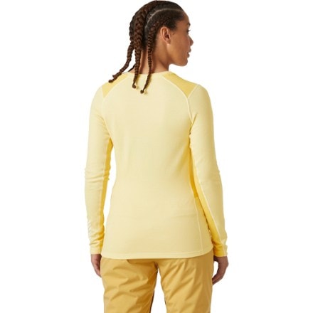 Helly Hansen LIFA Merino Midweight Crew Base Layer Top - Women's 2