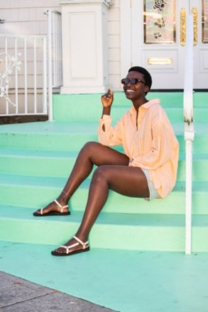 Location Image for Original Universal Slim Sandals - Women's