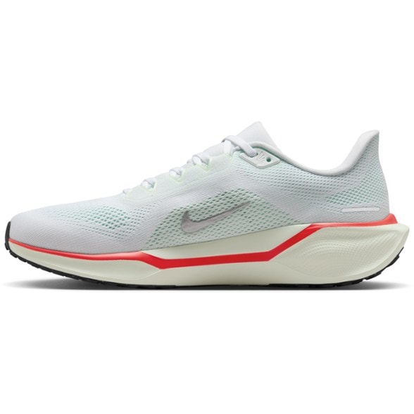 Detail Image of color White/Metallic Silver/Barely