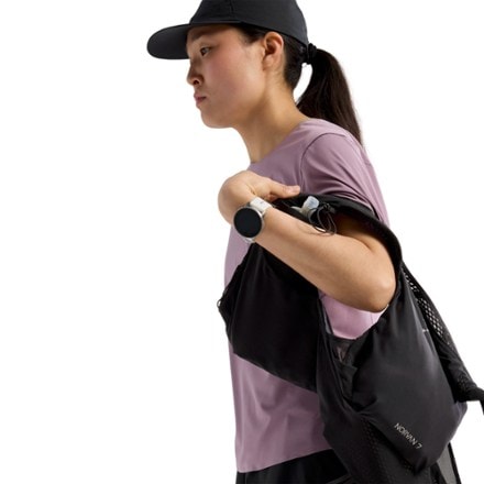 Arc'teryx Norvan Crew Shirt - Women's 6