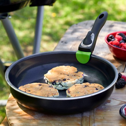 GreenPan Clip Series Ceramic Nonstick Frypan with Removable Handle - 10 in. 5