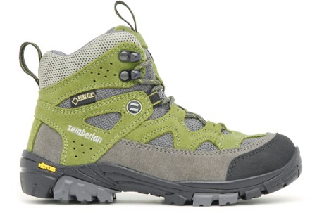 youth hiking boots clearance